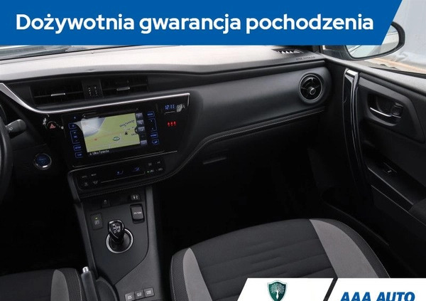 Toyota Auris cena 75000 przebieg: 86755, rok produkcji 2017 z Miłakowo małe 211